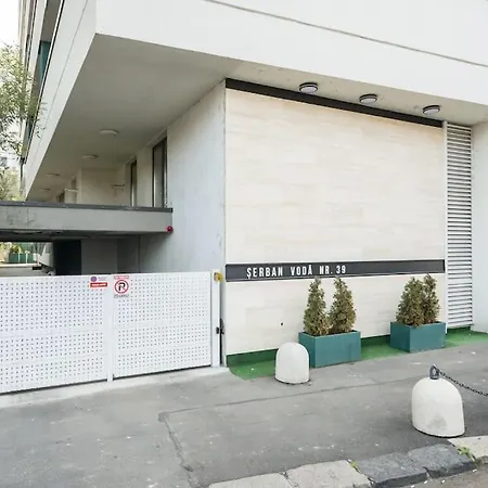 Apartment 14 - New Building & Parking