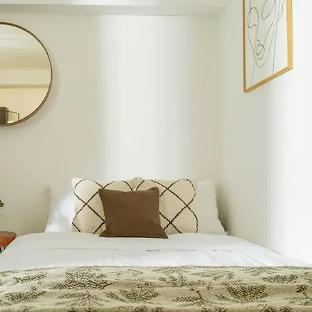 14 - New Building & Parking Boekarest