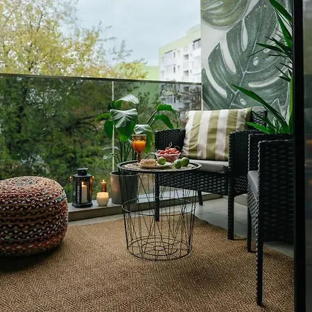 14 - New Building & Parking * Boekarest