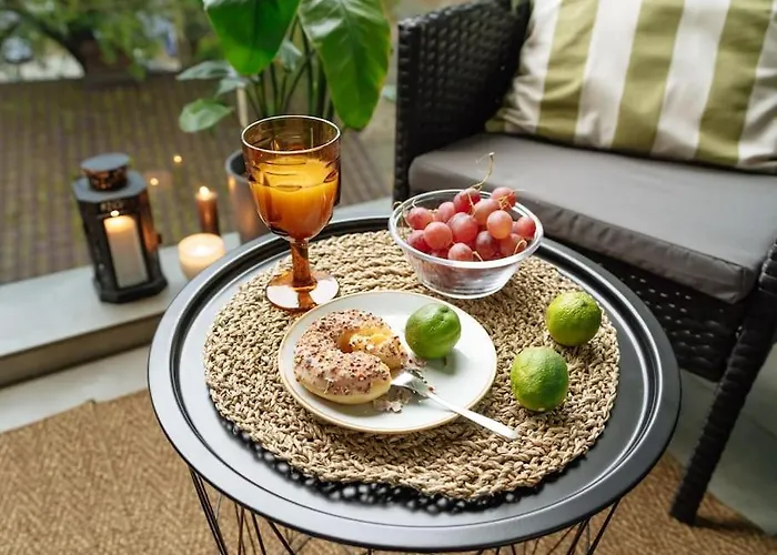 14 - New Building & Parking * ブカレスト