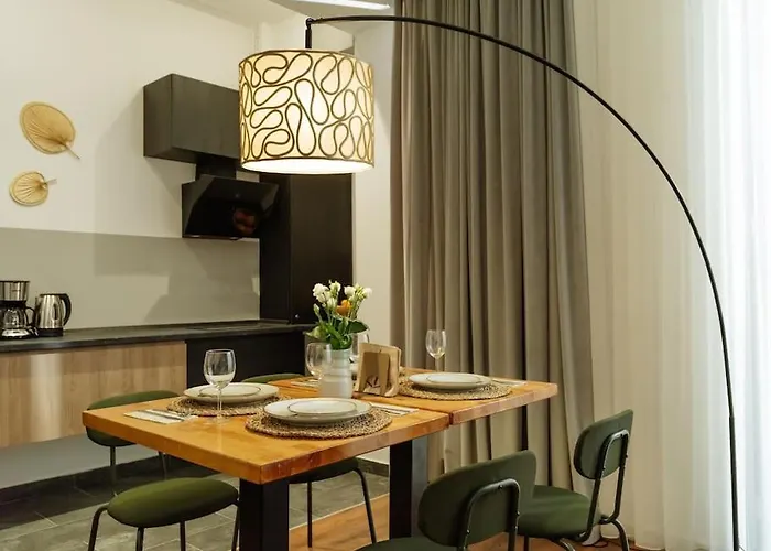 14 - New Building & Parking 公寓 *