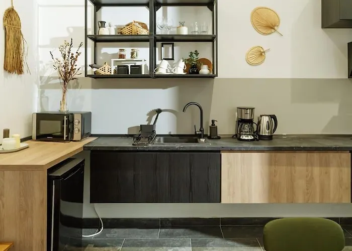 14 - New Building & Parking Bukarest