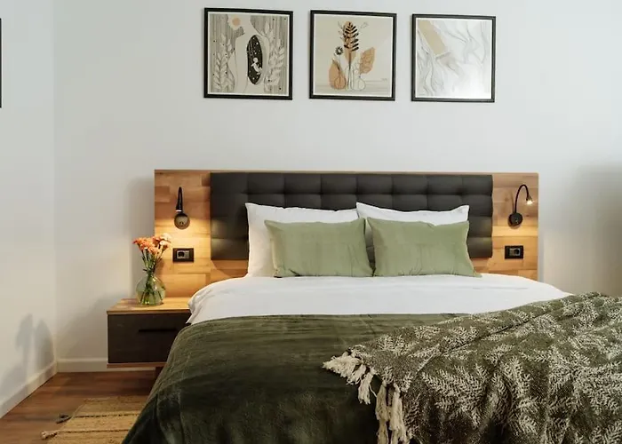 14 - New Building & Parking Lejlighed *