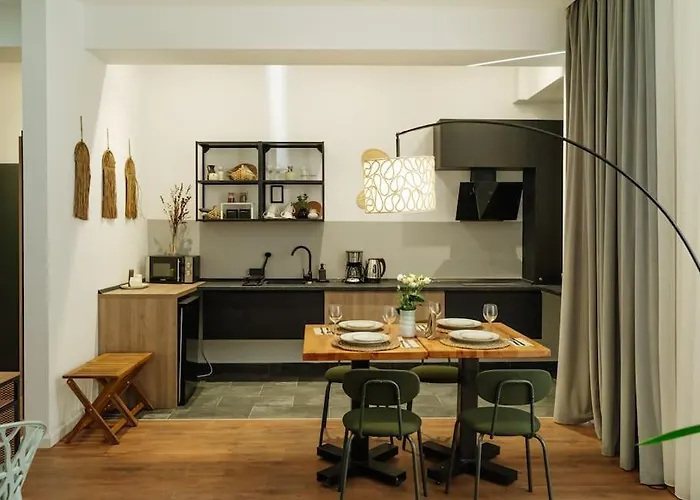 14 - New Building & Parking ブカレスト