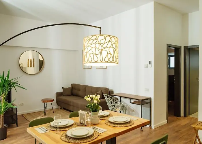 14 - New Building & Parking * ブカレスト